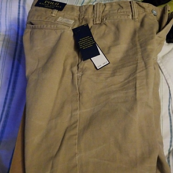 Ralph Lauren flat front shorts 28W 6in inseam - Picture 3 of 3